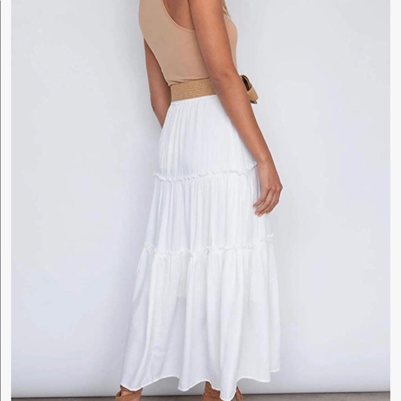 NWT Skirt with Pockets - Picture 3 of 8